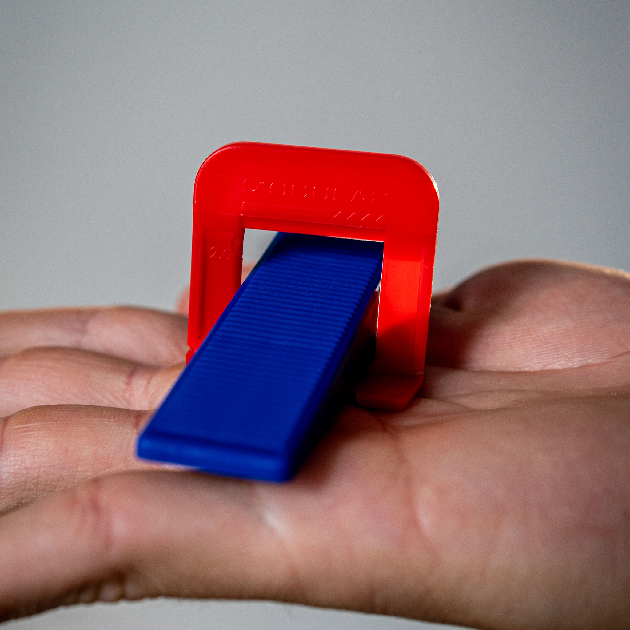 Kit 500 espaçadores 2,0mm e 50 cunhas